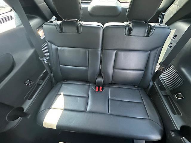 Used 2020 Ford Explorer XLT w/ Equipment Group 202A AWD/4WD image 16