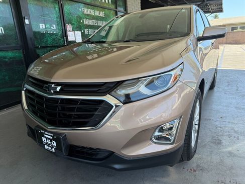 Used 2019 Chevrolet Equinox LT FWD image 3