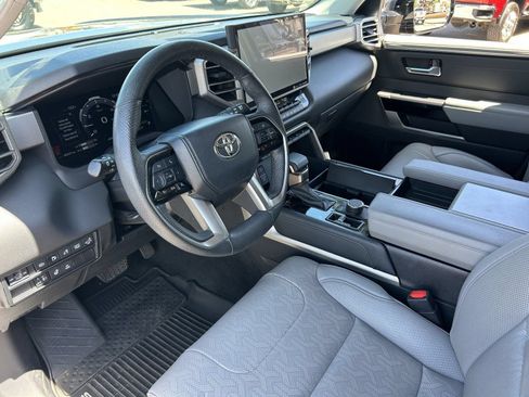 Used 2023 Toyota Sequoia Limited AWD/4WD image 25