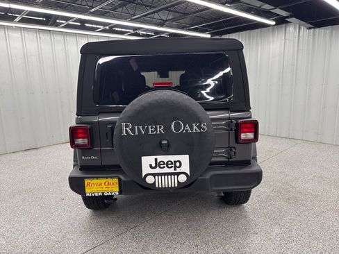 Used 2024 Jeep Wrangler Sport S image 5