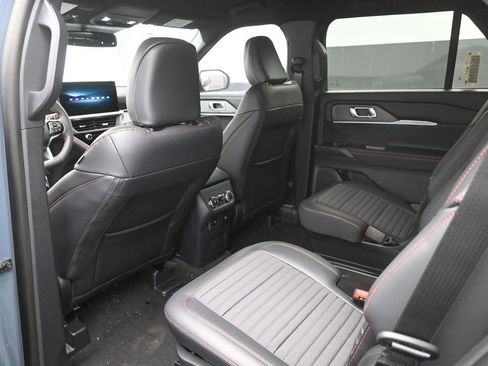 New 2026 Ford Explorer ST-Line w/ ST-Line Street Pack image 2