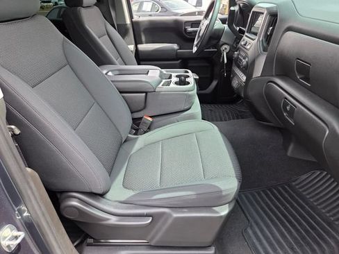 Used 2020 Chevrolet Silverado 1500 Custom w/ Custom Value Package RWD image 15