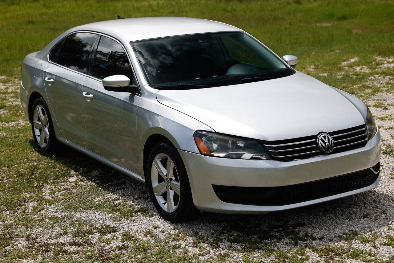 Used 2014 Volkswagen Passat 1.8T SE FWD image 15