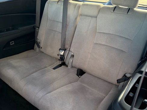 Used 2021 Honda Pilot EX image 17