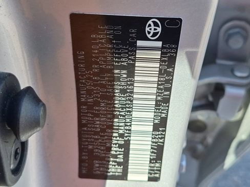 Used 2025 Toyota Corolla LE FWD image 24