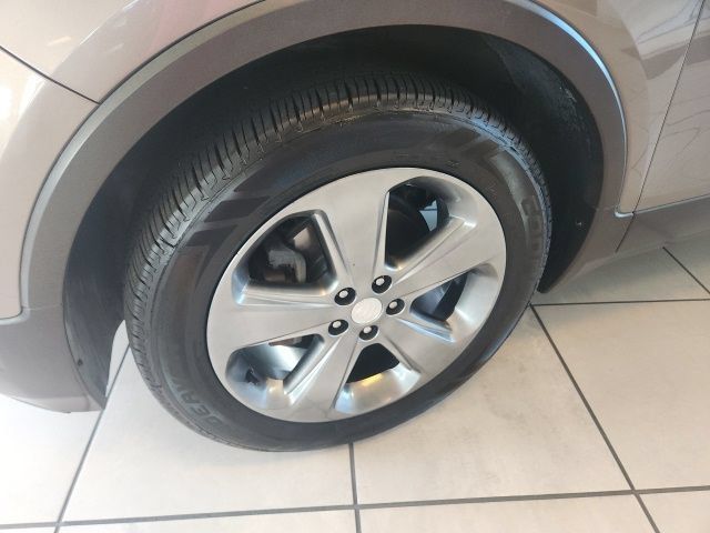 Used 2013 Buick Encore Leather FWD image 5