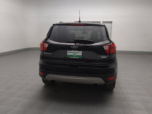 Used 2019 Ford Escape Titanium image 7