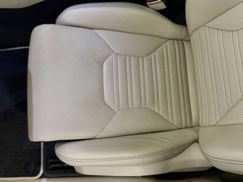 Used 2025 Lamborghini Urus SE AWD/4WD image 20