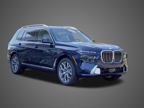 New 2026 BMW X7 xDrive40i w/ Premium Package image 3