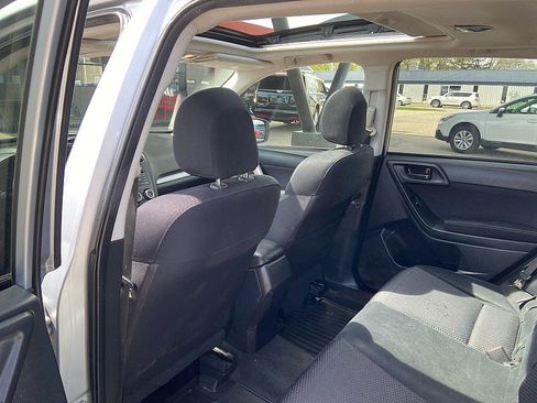 Used 2015 Subaru Forester 2.5i Premium w/ All-Weather Package image 19