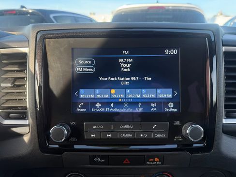 Used 2023 Nissan Frontier SV image 37