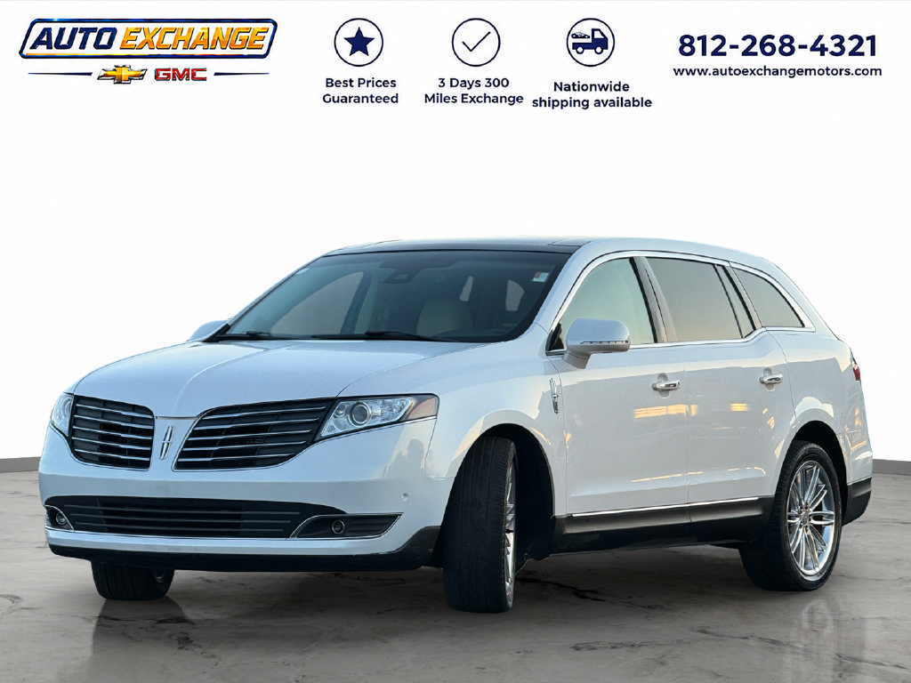 Used 2018 Lincoln MKT AWD image 12
