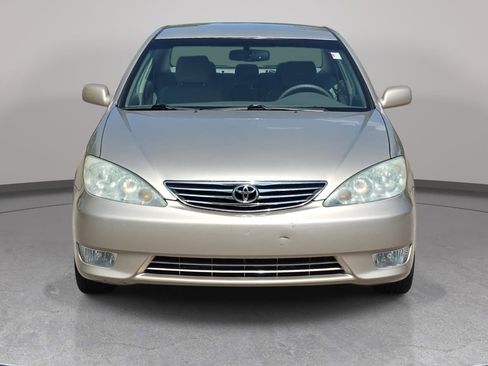 Used 2006 Toyota Camry XLE image 2
