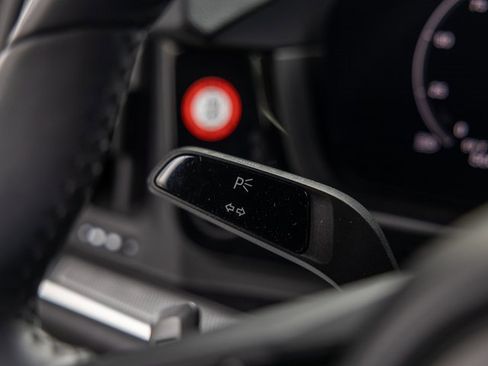 Used 2025 Porsche Cayenne S image 41