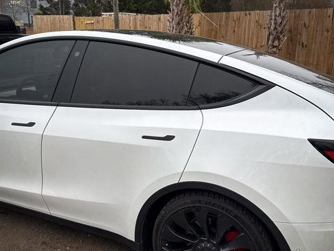 Used 2022 Tesla Model Y Performance image 7