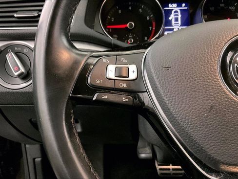 Used 2017 Volkswagen Passat 1.8T R-Line image 17