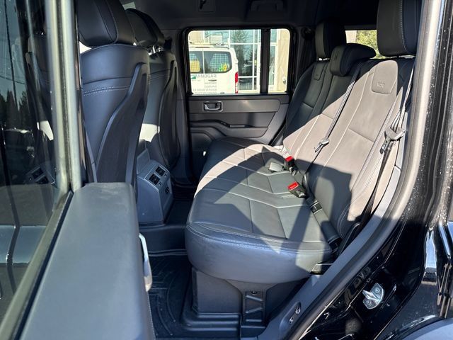 Used 2025 INEOS Grenadier Station Wagon AWD/4WD image 13