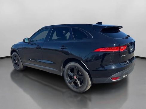 Used 2019 Jaguar F-PACE Prestige image 9