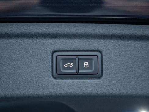 Used 2018 Audi A5 2.0T Premium Plus w/ Premium Plus image 18