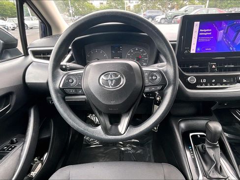 Used 2024 Toyota Corolla LE FWD image 5