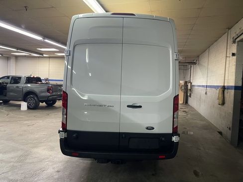 Used 2016 Ford Transit 250 148 High Roof Extended image 6