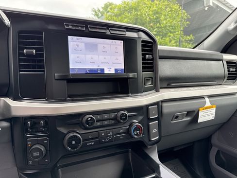 Used 2023 Ford F350 XLT w/ 360-Degree Camera Package image 13