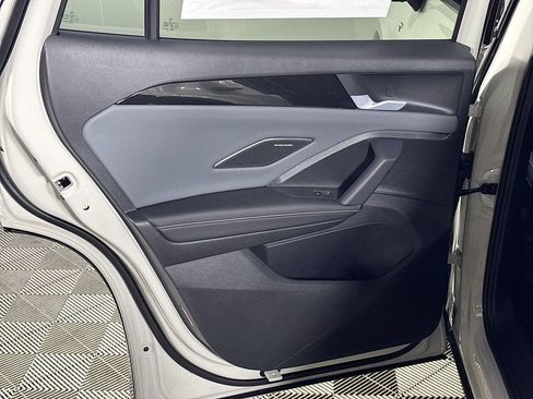 New 2026 Volkswagen Tiguan SEL R-Line image 20