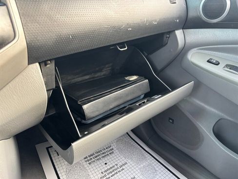 Used 2009 Toyota Tacoma PreRunner image 21