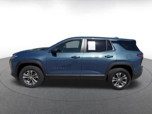 Used 2025 Chevrolet Equinox LT FWD image 9