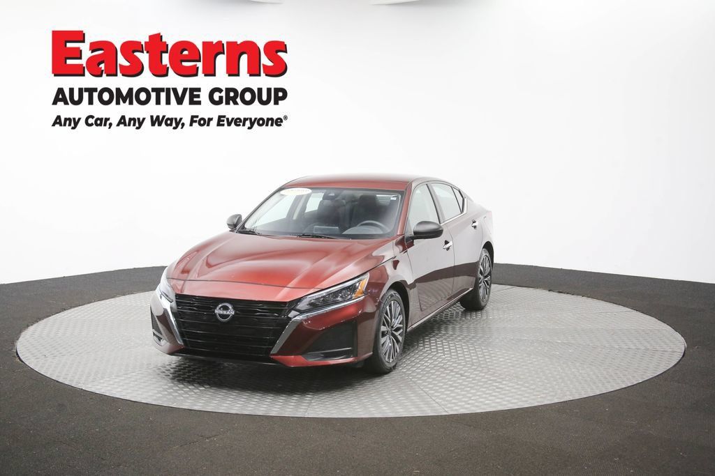 Used 2025 Nissan Altima 2.5 SV FWD image 52