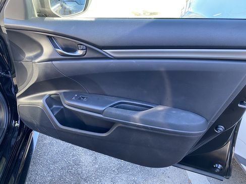 Used 2019 Honda Civic Sport image 22