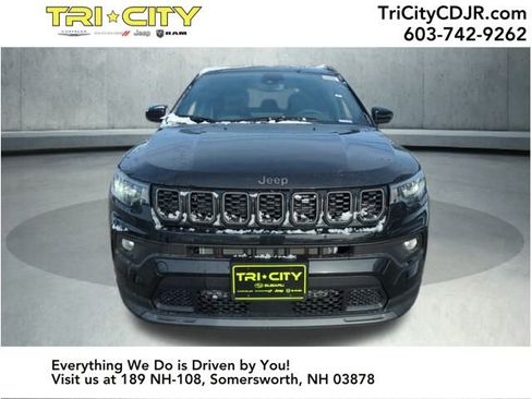 New 2026 Jeep Compass Latitude image 8