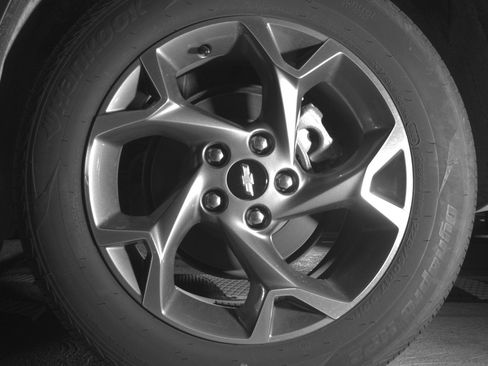 Used 2025 Chevrolet Trax LT w/ LT Convenience Package image 12