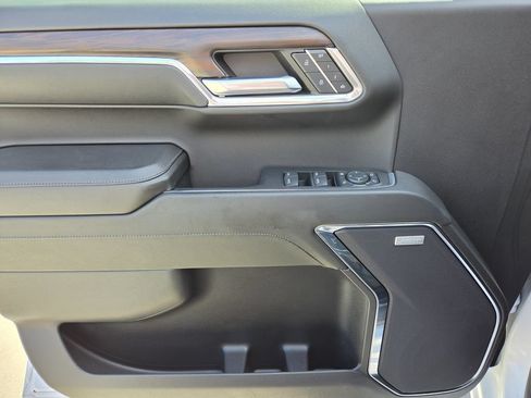 Used 2024 GMC Sierra 1500 SLT AWD/4WD image 15