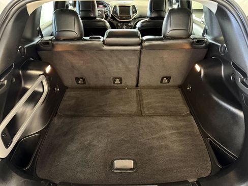 Used 2015 Jeep Cherokee Limited image 31