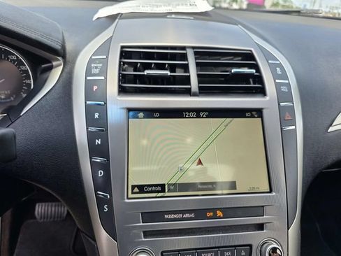 Used 2018 Lincoln MKZ Reserve FWD image 10