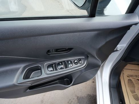 Used 2020 Nissan Versa S image 15