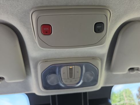 Used 2025 RAM ProMaster 2500 w/ U-Haul Equipment Group FWD image 35