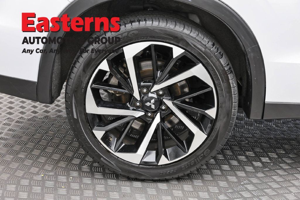 Used 2024 Mitsubishi Outlander SE AWD/4WD image 32