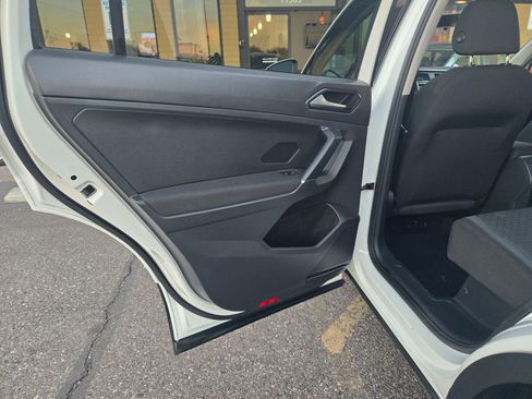 Used 2018 Volkswagen Tiguan S image 45