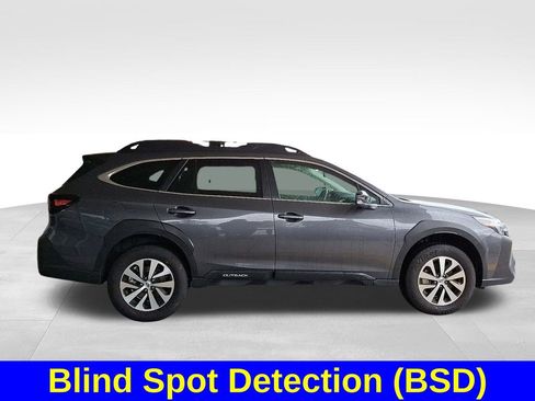 Certified 2025 Subaru Outback Premium image 10