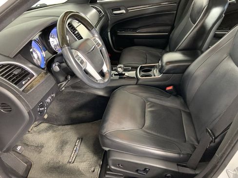 Used 2014 Chrysler 300 C w/ Beats Audio Group image 15