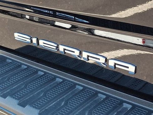 Used 2025 GMC Sierra 2500 Denali Ultimate AWD/4WD image 39