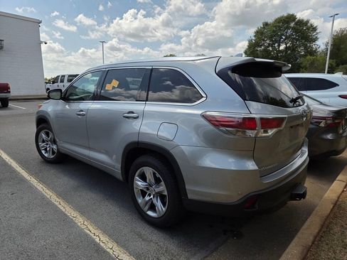 Used 2015 Toyota Highlander Limited image 7