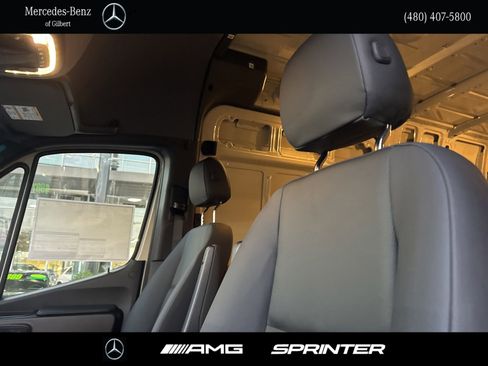 Used 2026 Mercedes-Benz Sprinter 144 Cargo image 33