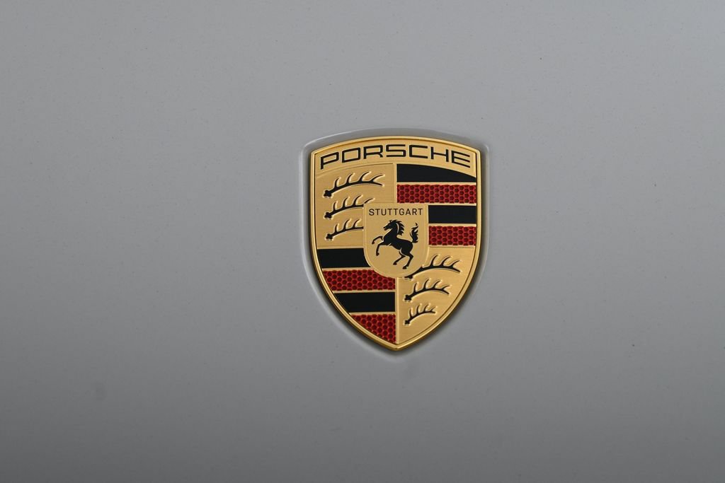 Certified 2026 Porsche Cayenne GTS AWD/4WD image 32