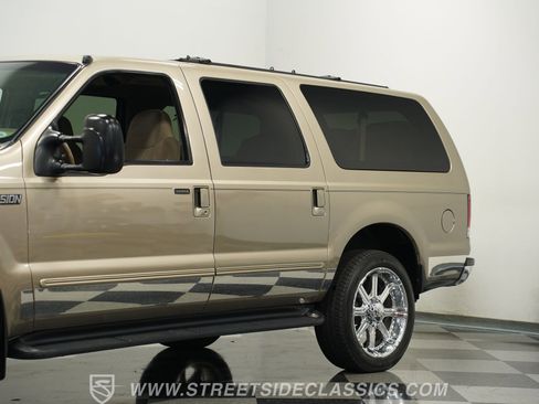 Used 2000 Ford Excursion XLT image 21