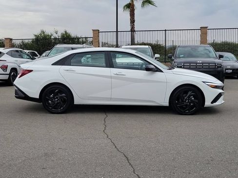 New 2026 Hyundai Elantra SEL Sport FWD image 31