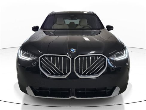 New 2025 BMW X3 xDrive30i w/ Convenience Package image 2