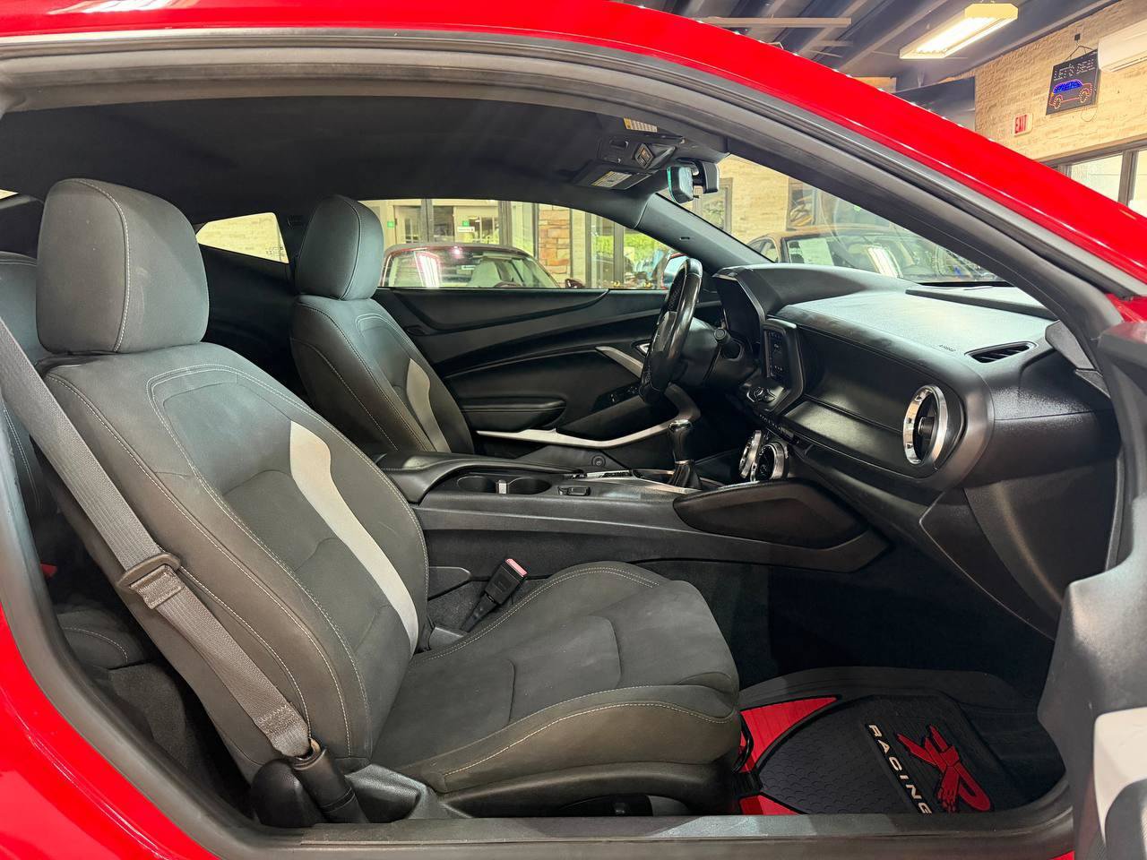 Used 2020 Chevrolet Camaro LS RWD image 9